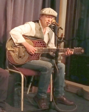 Folkmusiker Footstomping Andy